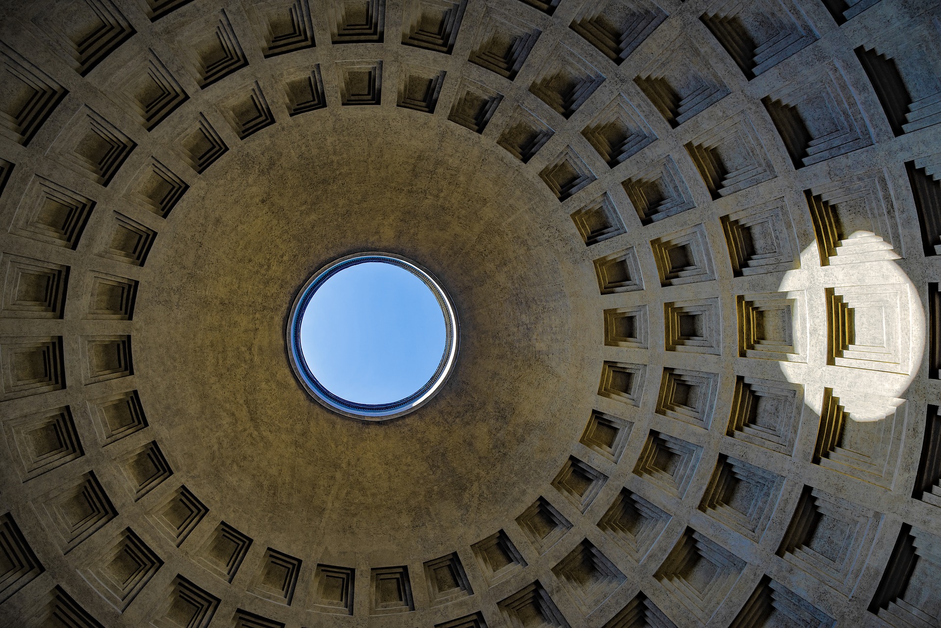 Blick in die Rotunde des Pantheons. Quelle: pixabay/djedj. CCO.
