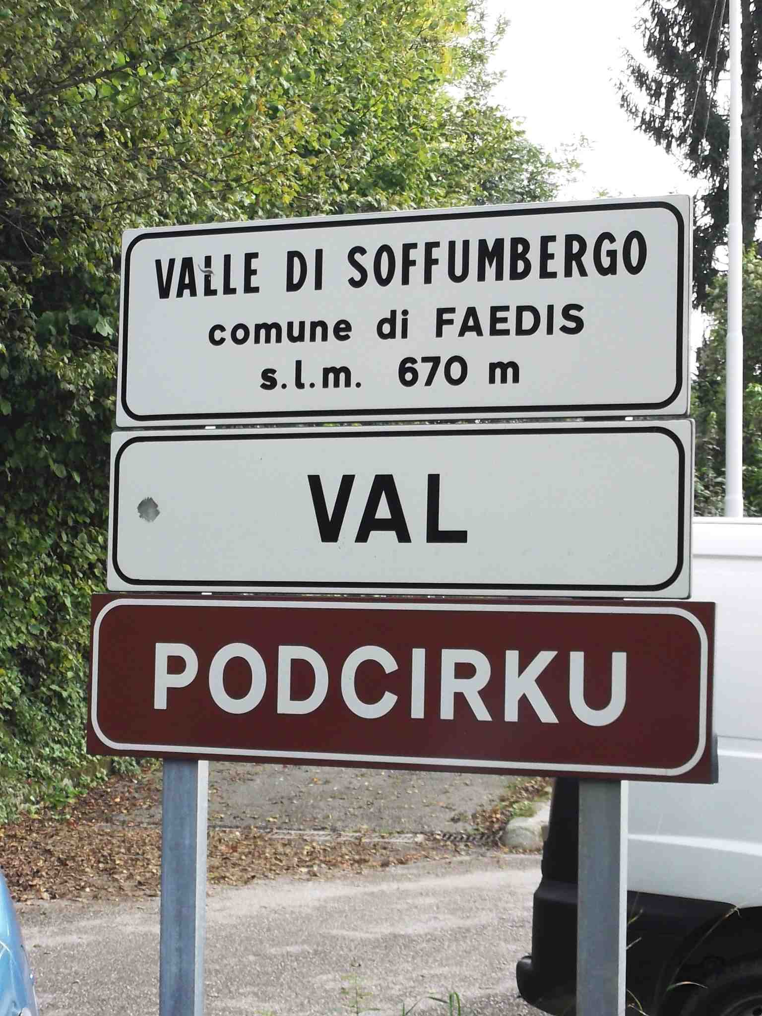 Multilingual signs in Friuli Venezia Giuli, © Franco Finco